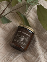 Load image into Gallery viewer, acorn buttercream
